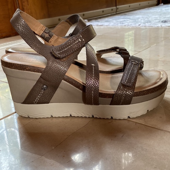 Crown Vintage sandals - Picture 5 of 7